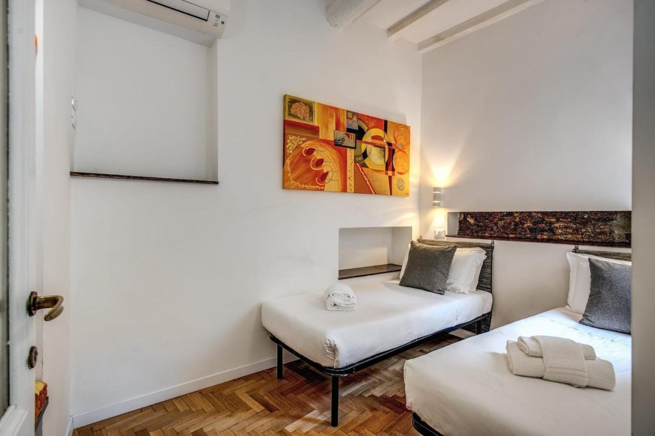 Casa Magiuli' Navona Apartment Rome Bagian luar foto