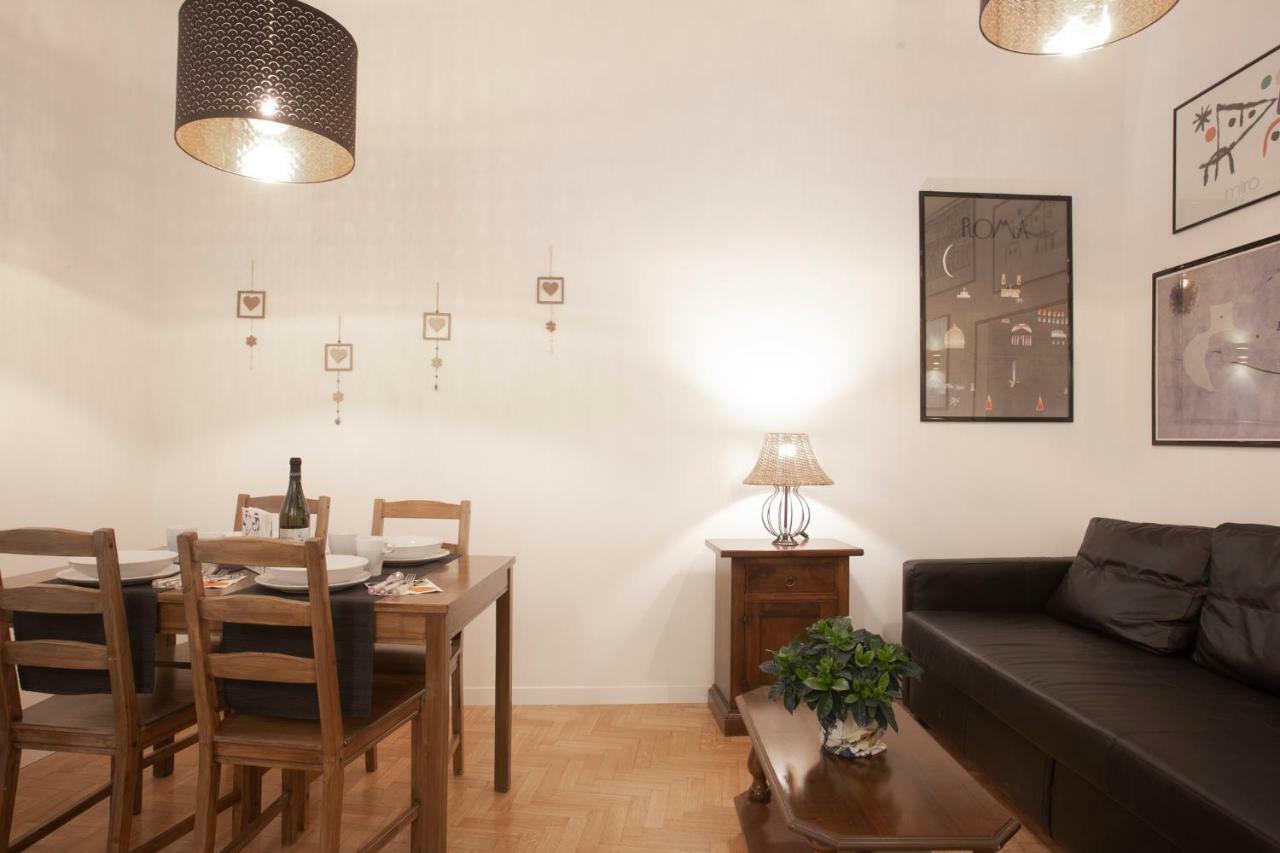 Casa Magiuli' Navona Apartment Rome Bagian luar foto